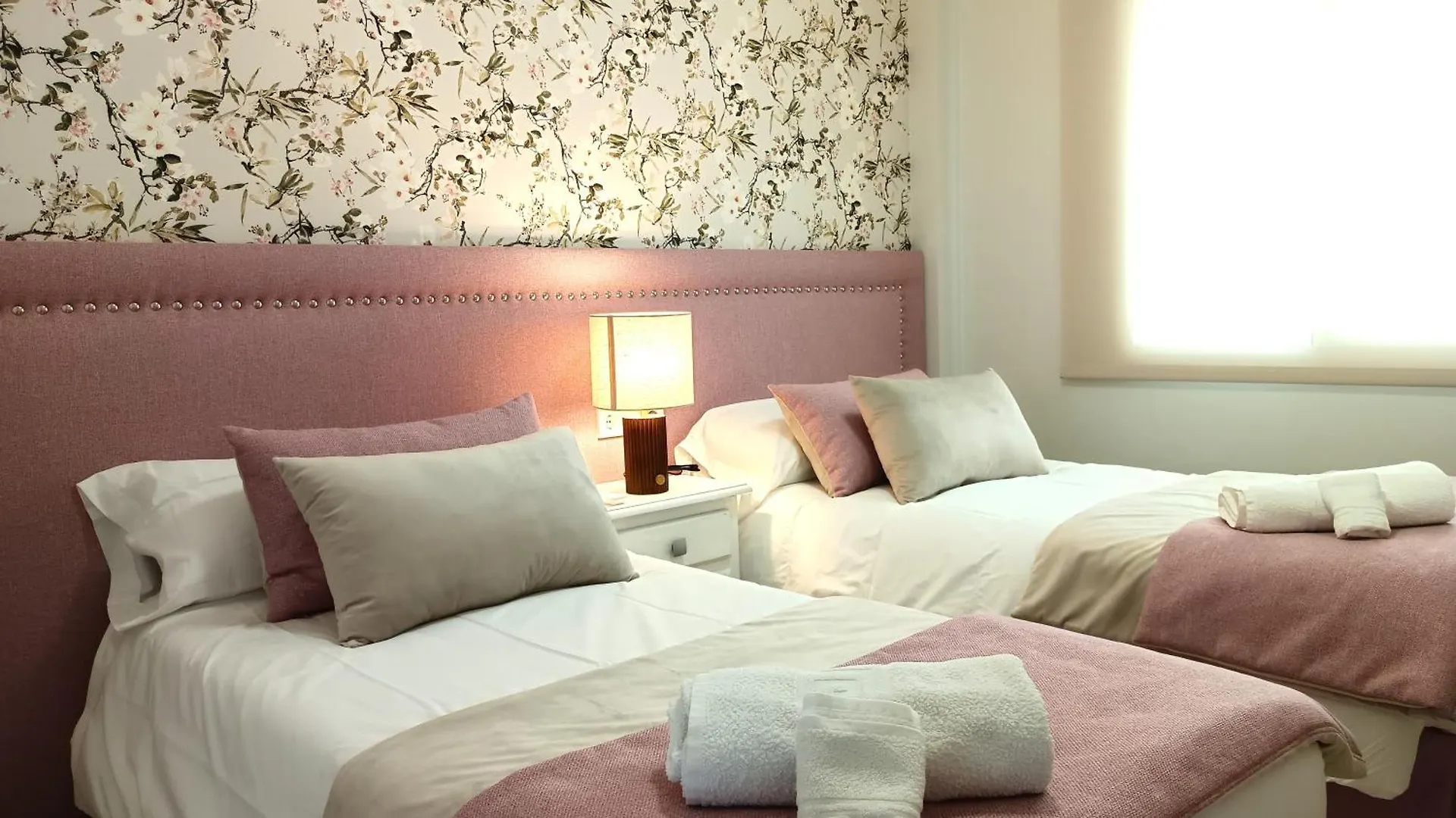 Spectacular Frontbeach Apartment Old Town La Rada Beach Εστεπόνα Ισπανία