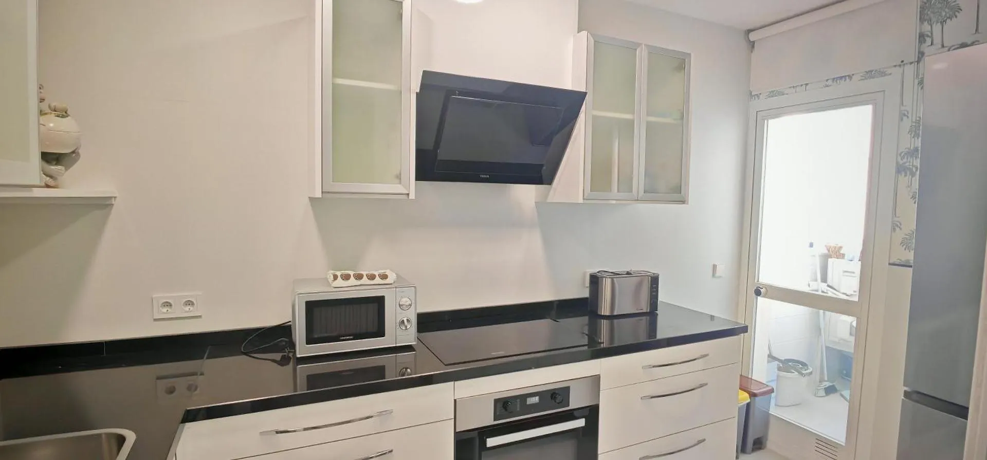 Spectacular Frontbeach Apartment Old Town La Rada Beach 埃斯特波纳 西班牙